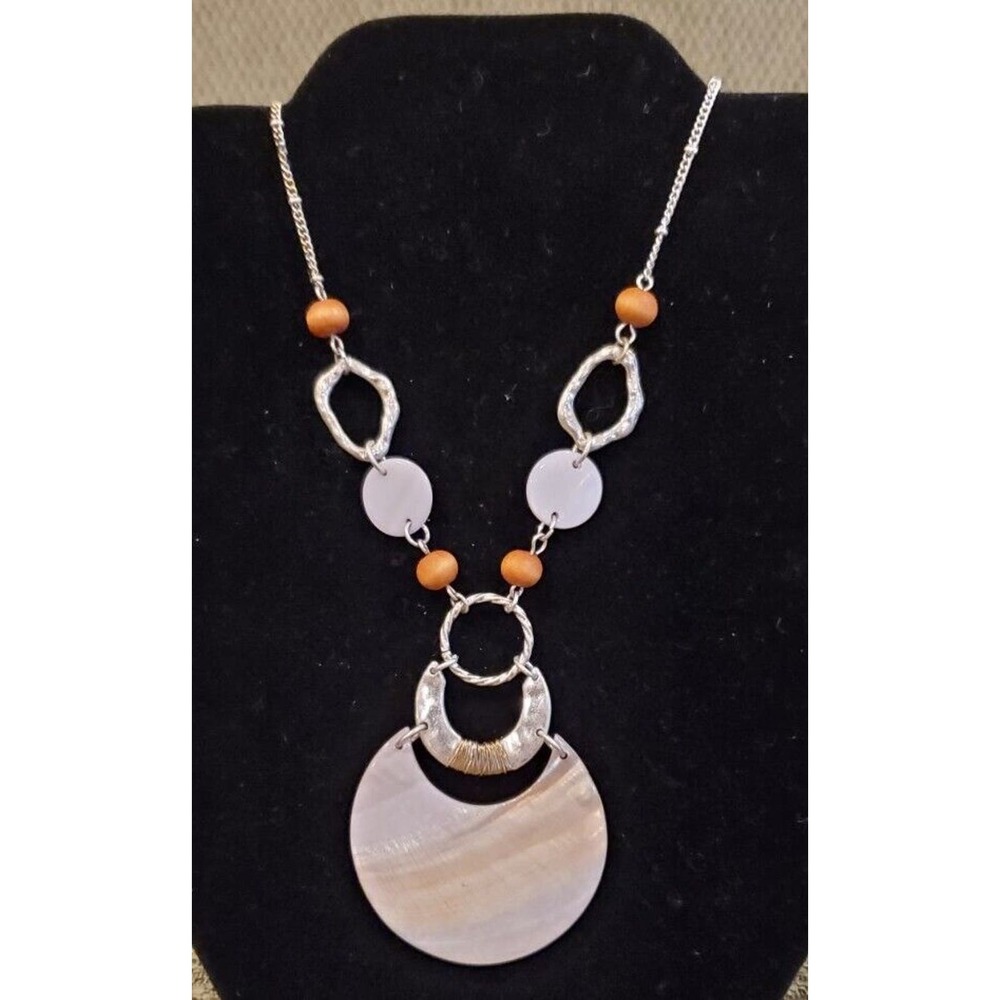 Elegant Simply Noelle Beige Shell-like Silver Toned & Bead Necklace Gift